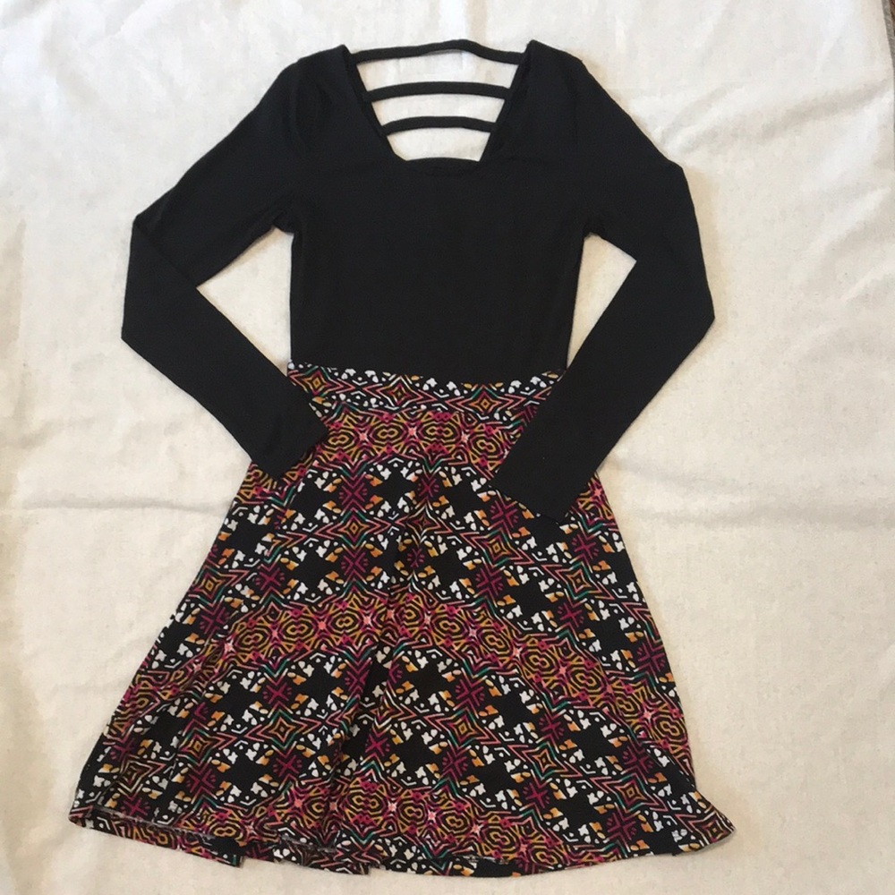 💥💥5/$20💥💥Long sleeves dress ♡